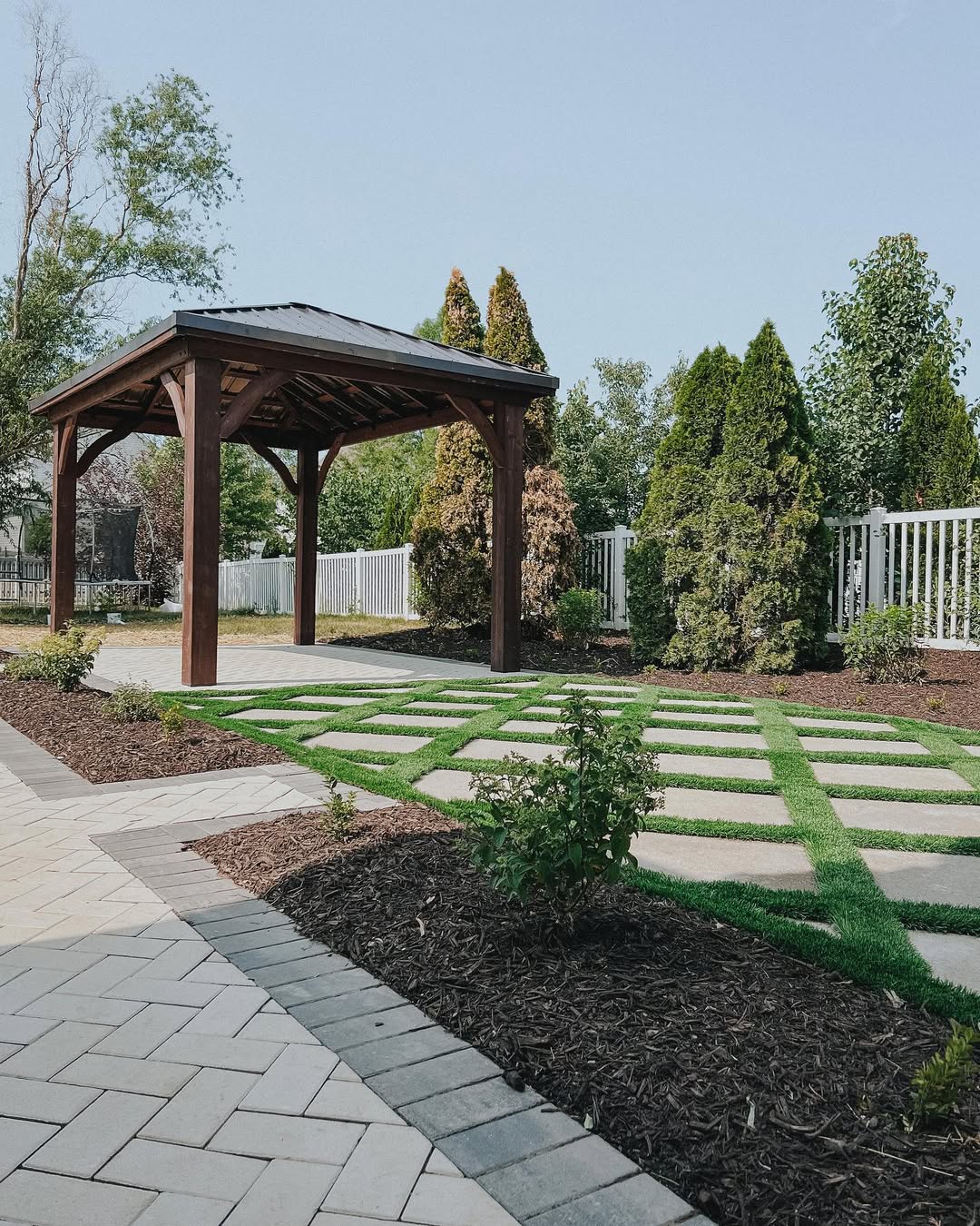 18 Cheap No Grass Backyard Ideas for a Stunning Outdoor Space – Image 5