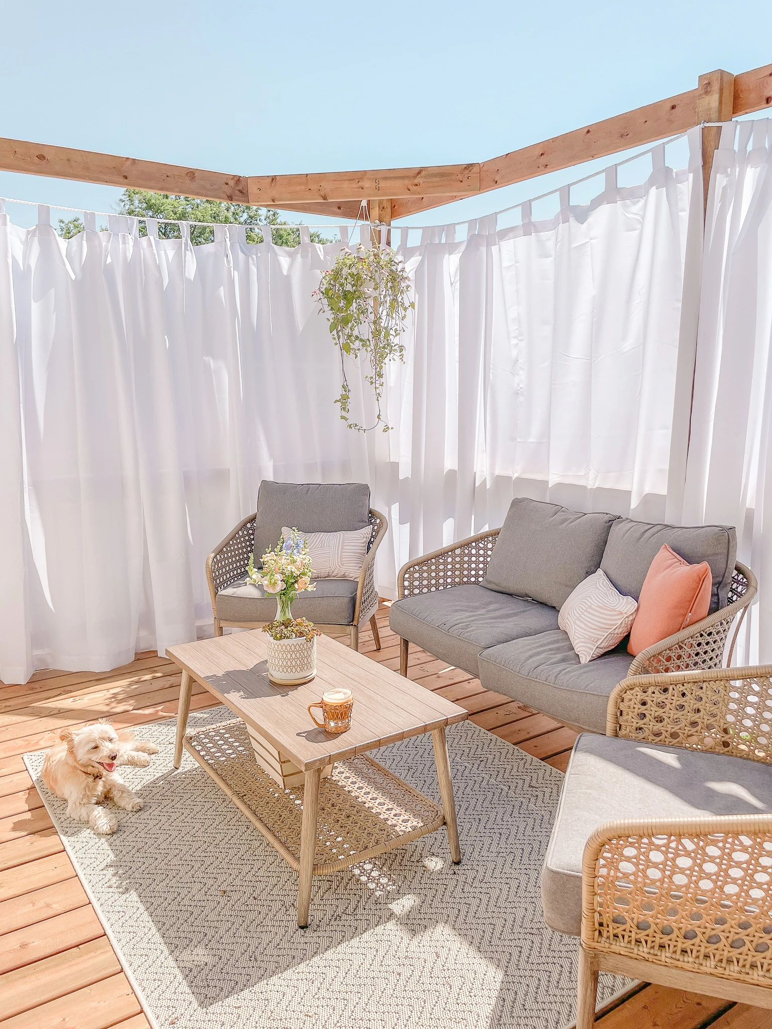 Outdoor Curtains as Cheap Backyard Privacy Ideas